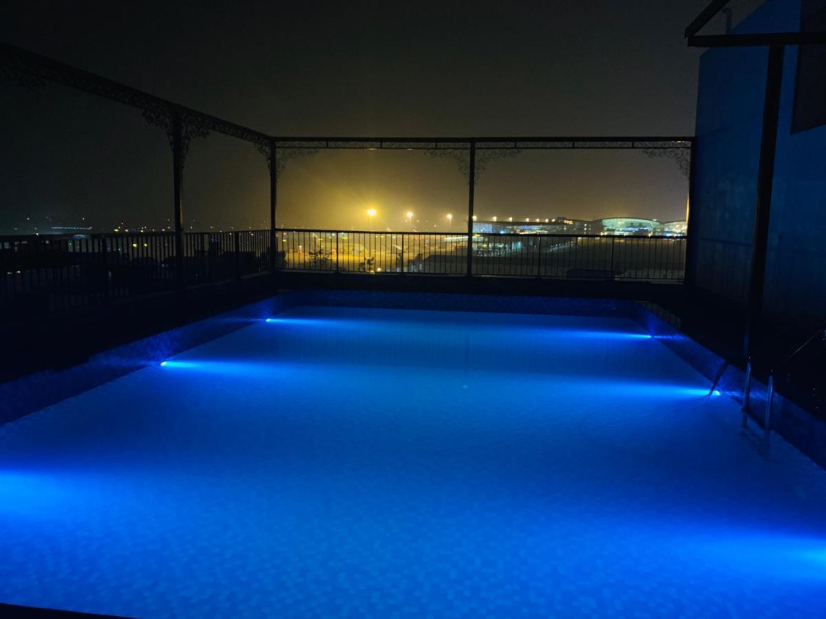 Paragon Noi Bai Hotel & Pool Hanoi Exterior foto